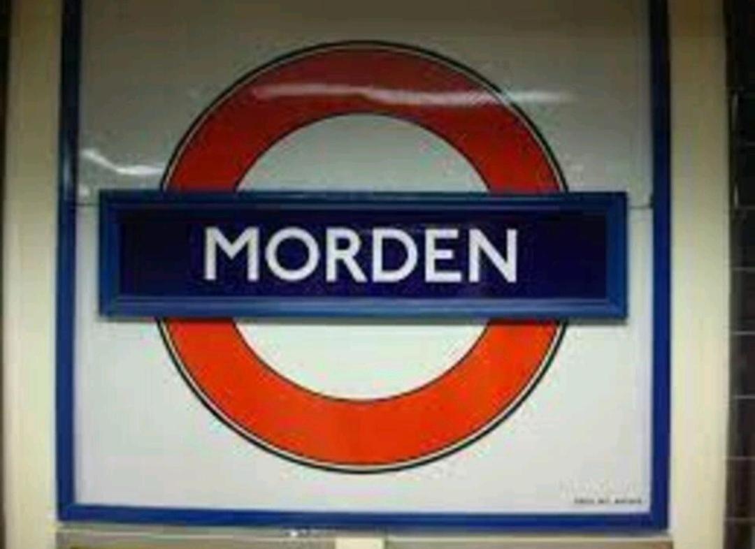 Lovely 4 Bed With Ensuite Free Wifi Off Street Parking In Sutton Morden  Exterior photo